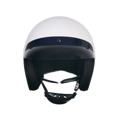 목걸이와 함께 겨울 전기 자동차 헬멧 간단하고 유행 OEM/ODM 허용